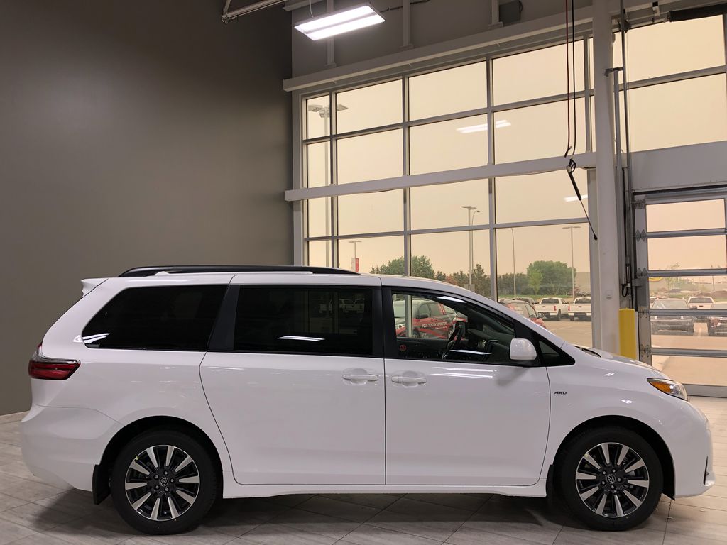 New 2020 Toyota Sienna Le Awd 7 Passenger V6 All Wheel Drive 4 Door Mini Van Passenger 9184